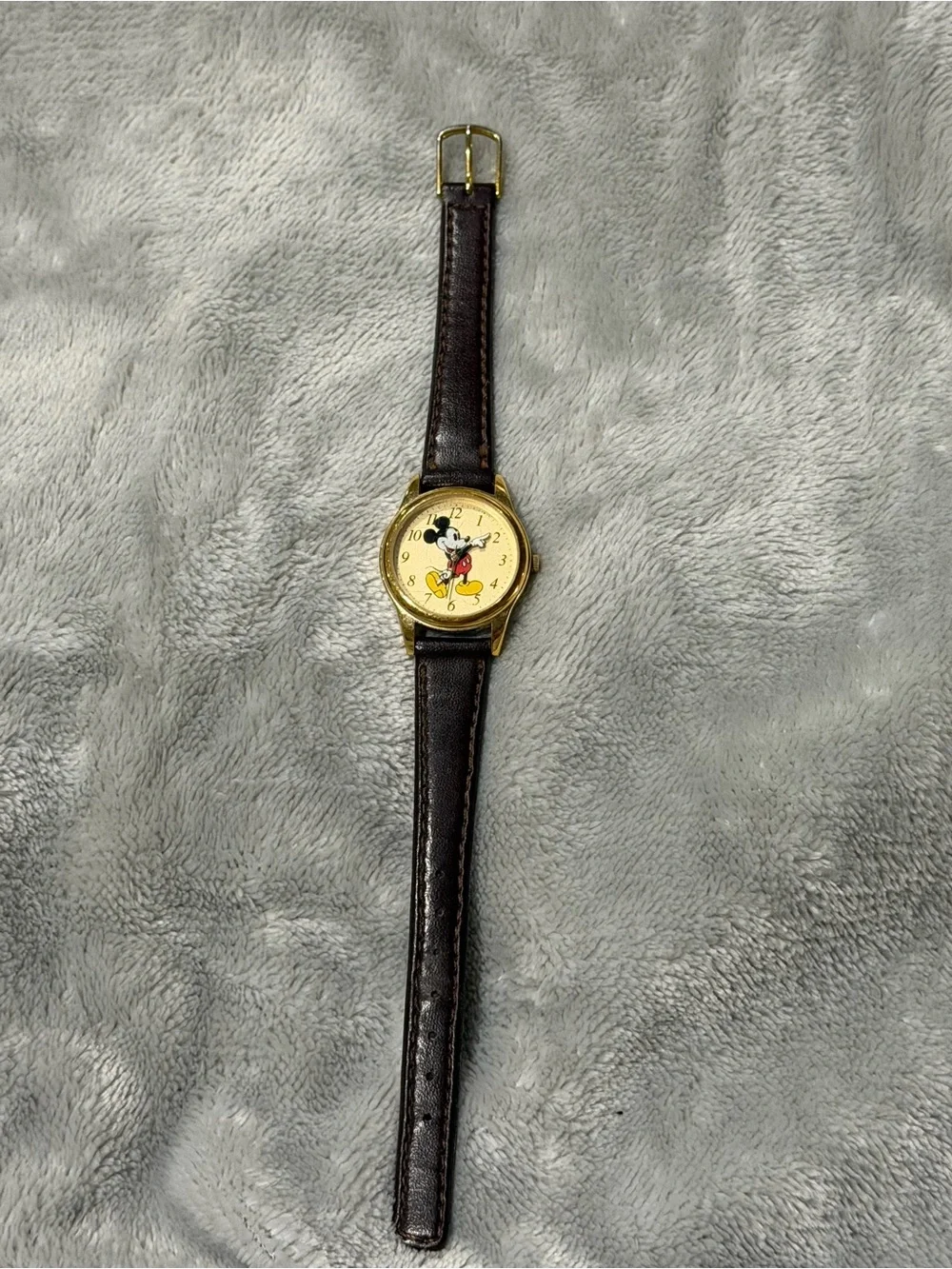 Vintage-style Mickey Mouse Gold-Tone Watch with Brown Leather Strap